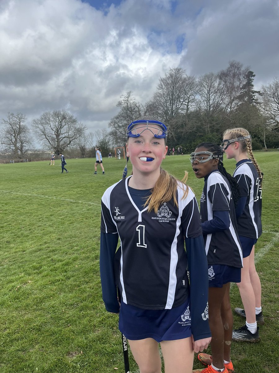 MCol_Lacrosse's tweet photo. First goal of Nationals to Clemmie! 2-1 to Guildford High at half time! https://t.co/YElzCyZWjf