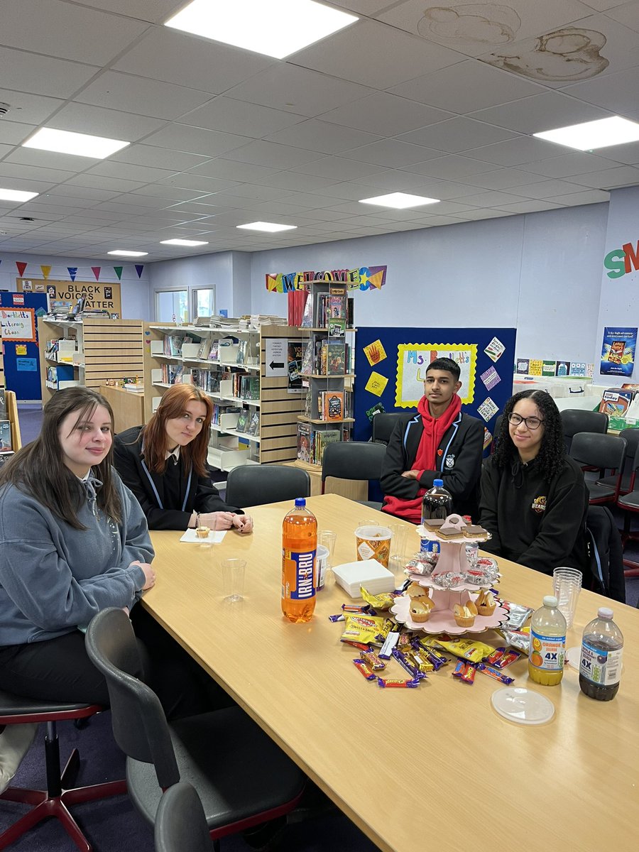 SmithycroftDYW's tweet photo. ConGRADulations to our Career Ready graduates today π¨π½βππ©πΌβπ #scotgrad23 @CareerReadyUK @kellyanneFARE @smithycroft282 https://t.co/t8z4RWlJLP