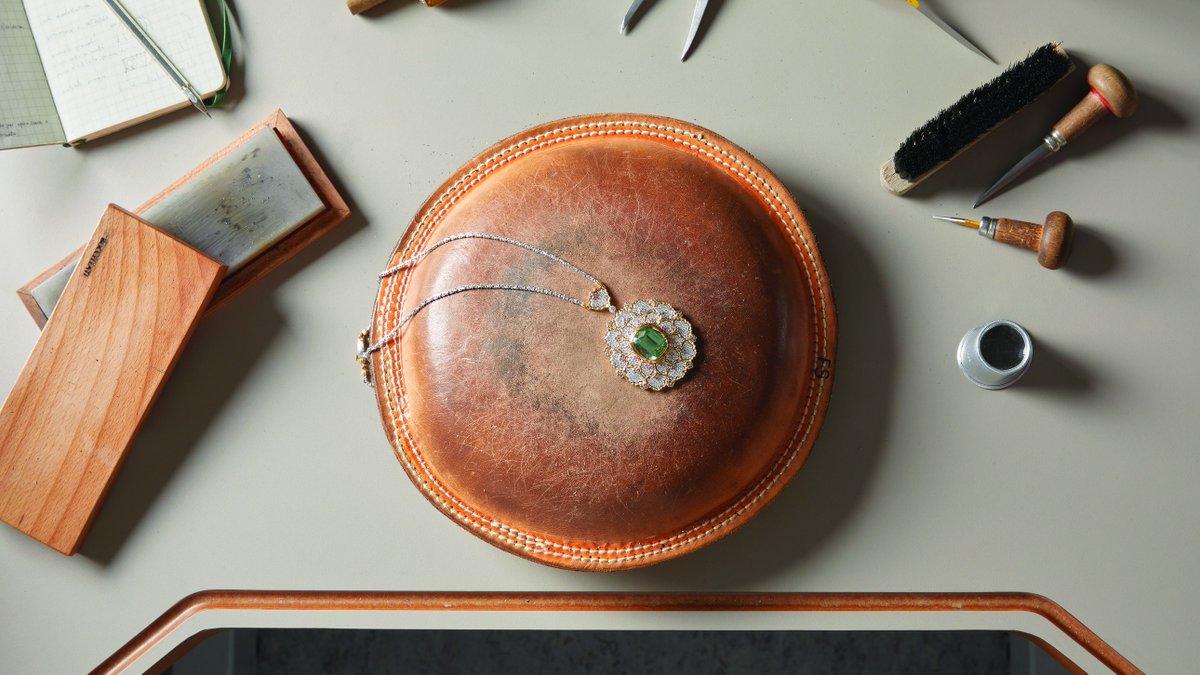 Buccellati e Scuola Orafa Ambrosiana: insieme per tramandare artigianalità e bellezza dlvr.it/SlLhXS