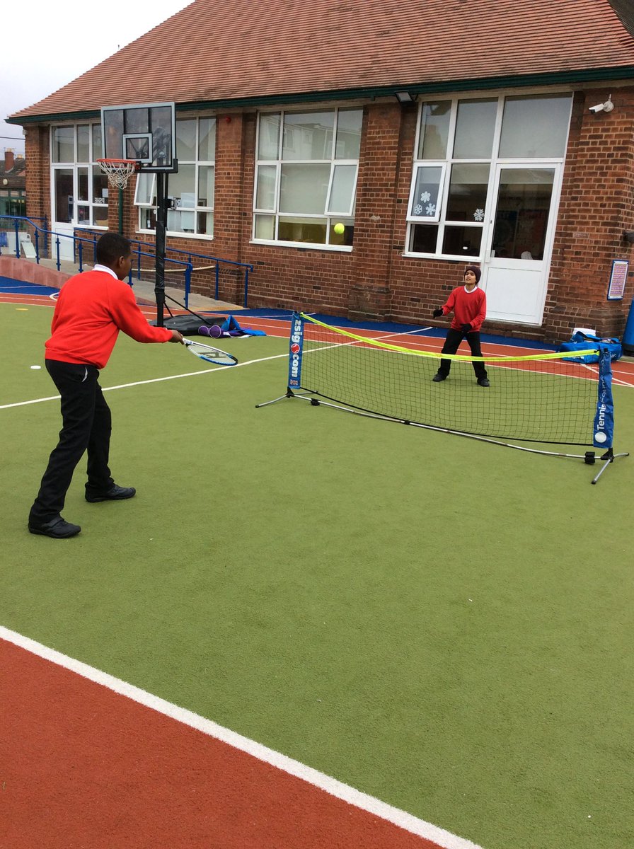 MarlboroughPrim's tweet image. Year 5 were working on their #forehand and #backhand techniques in #tennis also being able to #serve the ball towards their partner and return #completepe #pe