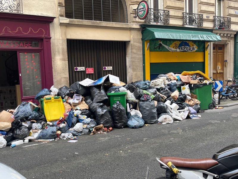 Saint Sebastien tweet media