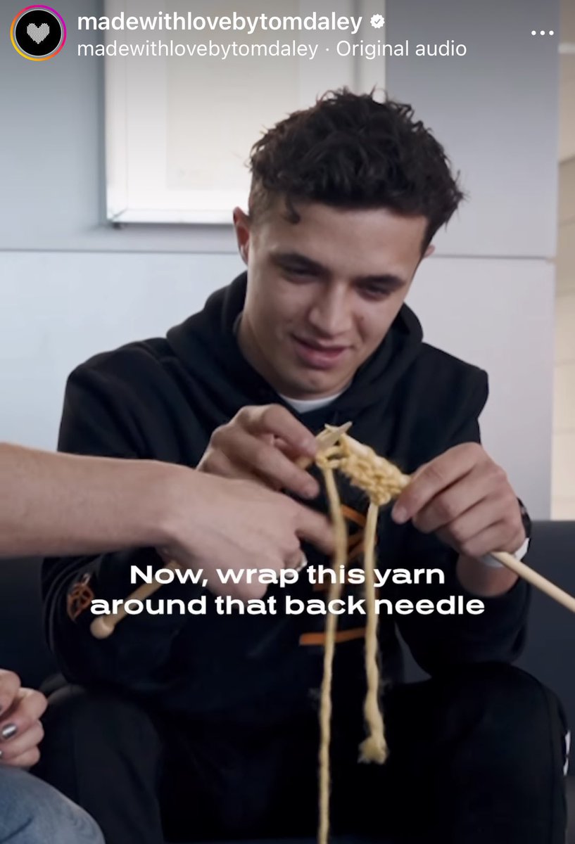 NatCBrooks's tweet photo. Even @LandoNorris is getting into some knitting!👍🏼☺️@TomDaley1994 even made him a crochet pouch to carry his Capri-Suns around in!🙌🏼🧶💙🧡✂️@McLarenF1
#mclaren #mclarenherobear #landonorris #tomdaley #hisface #madewithlovebytomdaley #crochet #knitting #craftforeveryone #lovecraft https://t.co/7n9DSQCVzy