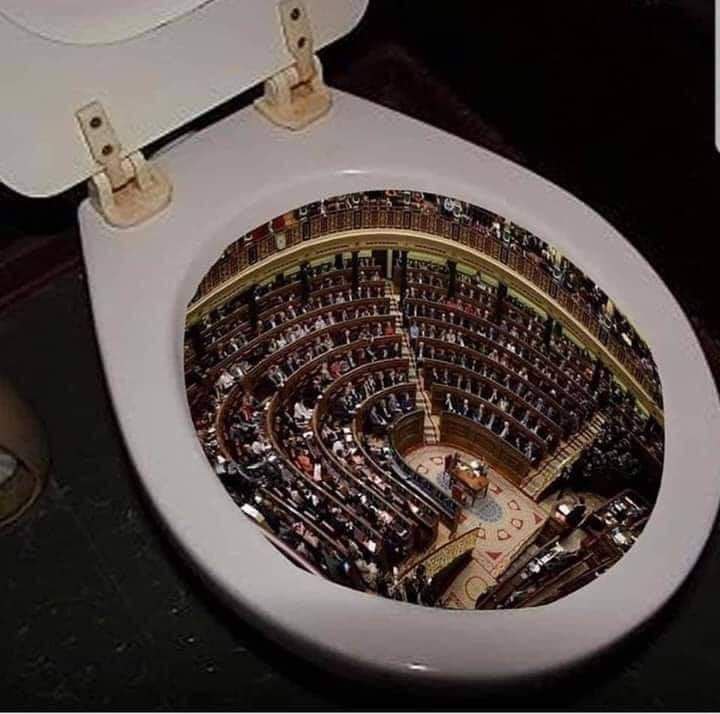 JerryLe91001364's tweet photo. Put1,dans @morandiniblog ils n savent ps fermer leur gueu.. les députés renaissance,tjrs à couper la parole..aucun respect,ps 1 pour racheter l'autre,et cette arrogance..🤬Tellement envie kils disparaissent et d tirer la chasse en m'ayant soulagée avant🤮 #gouvdelahonte #tabouche https://t.co/89qOK0i0fQ
