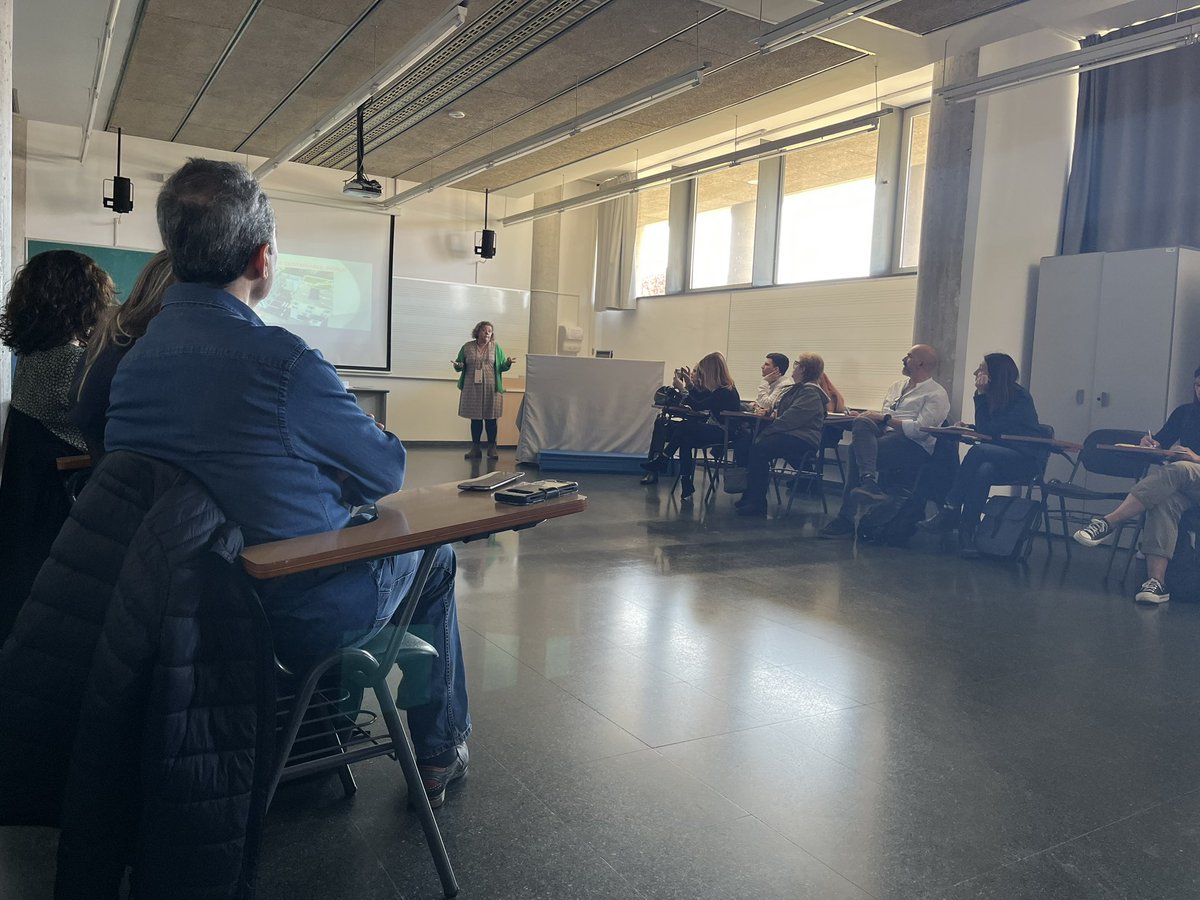 🙌 Pleased to learn about evidence-based educational practices for inclusion in schools in Catalonia and Romania <a href="/PbeTools/">EIPSI</a> #EducationForAll <a href="/GrupoEDO/">CRiEDO - UAB</a> #EducationMatters