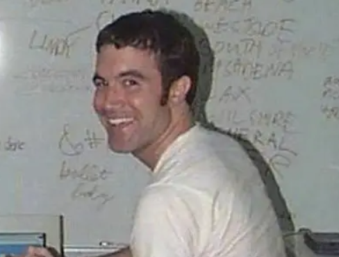 TimStodz's tweet photo. Shoutout to Tom from MySpace.

He sold his company and basically disappeared from the internet.

No drama, no new startup every year, no flashy social media feed.

Gotta respect that. https://t.co/OkBo11U6Hi