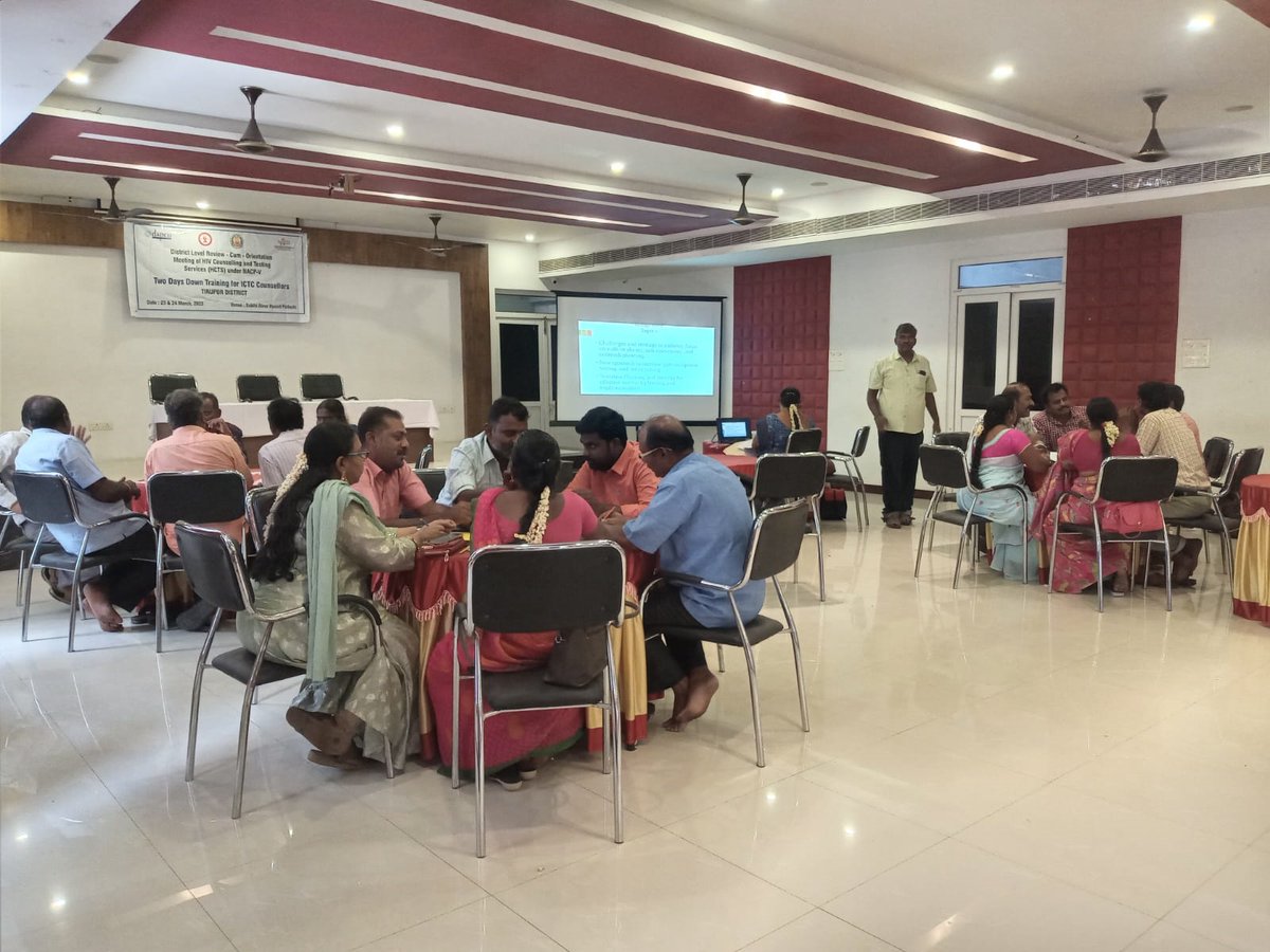 tansacs's tweet photo. Dist level ToT down trainings to the TANSACS peripheral unit staffs organized today by DAPCU Team Karur & Tirupur dists under the objectives of NACP V
#tansacs
#dapcu
#capacitybuilding
To know more Download NACO App
https://t.co/iYuKFJBb4B… https://t.co/8h0wu0Mb3g