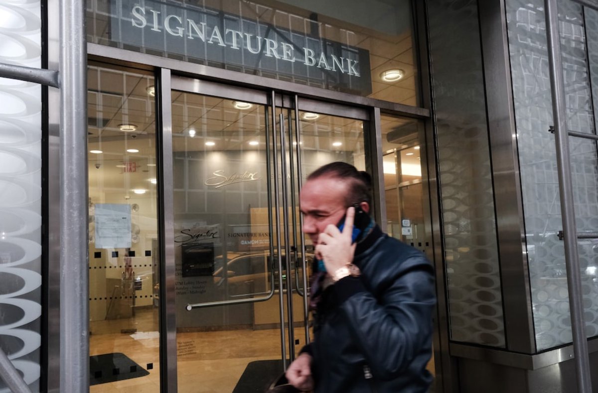 AiForward_'s tweet photo. BREAKING‼️Signature Bank's seizure by regulators was motivated by hostility toward crypto, says Wall Street Journal EDITORIAL BOARD https://t.co/yJsexDf6t9