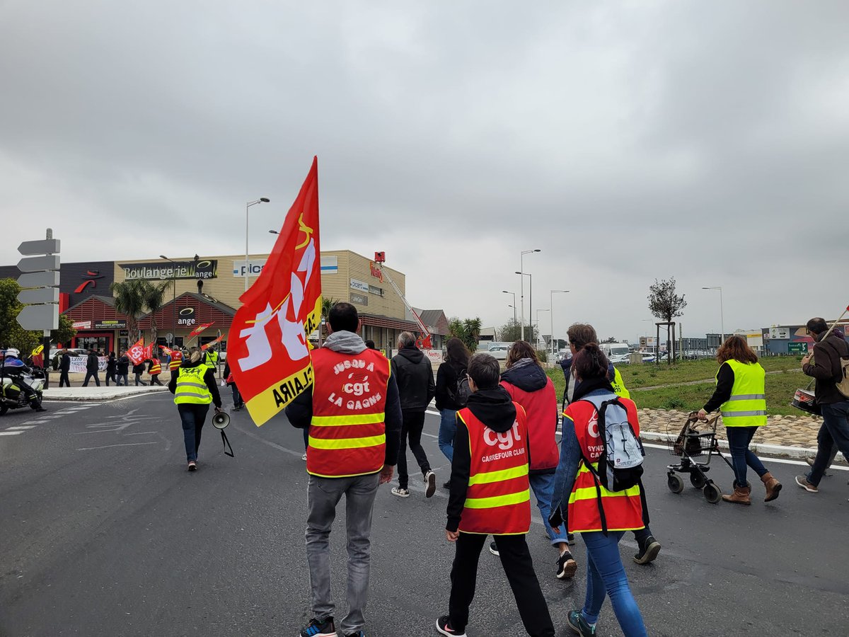 <a href="/JeffBezos/">Jeff Bezos</a> Militantes et militants ne sont pas présents que dans leurs entreprises et prennent aussi la rue !

➡️ Blocage à Moulins (03)
➡️ Action ville morte à Foix (09)
➡️ Blocage de la ZI Nord d'Amiens (80)
➡️ Cortège entre la PPDC et l'hôpital à Perpignan (66)