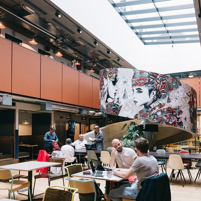 MichaelSinger12's tweet photo. ULI's latest research estimates only 14% of companies believe their office space aligns with their business objectives. Long term leases and pre-covid-built-spaces / chosen locations are keeping companies stuck in the mud.  #getunstuck #creativedealmaking https://t.co/azCGTGqFWy https://t.co/fEq0JCL9CQ