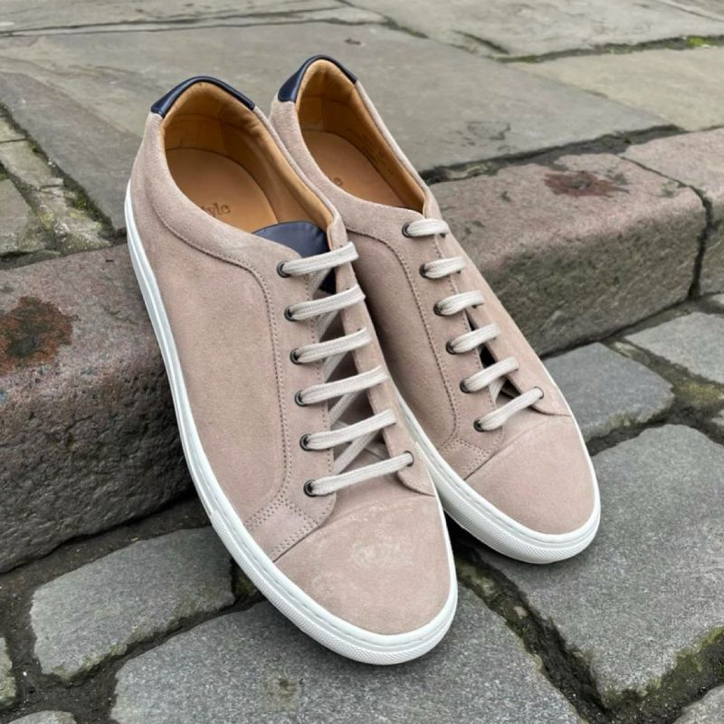 loakeleeds's tweet photo. Its been a while but the quality has remained the same! if local or travelling to Leeds today pop in and check out the new collection...Loake Dash stone perfect for upcoming months.  

#morethanashoeshop https://t.co/QIYwZ93wpb