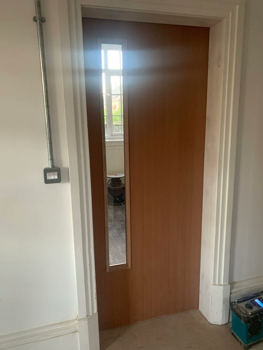 beckviewstudios's tweet photo. Doors! ...Finally! This feels very monument!
#recordingstudio #hewittshomeimprovements #studiowizard #recordingstudioscarborough #scarboroughuk https://t.co/EKgxZsCYpz