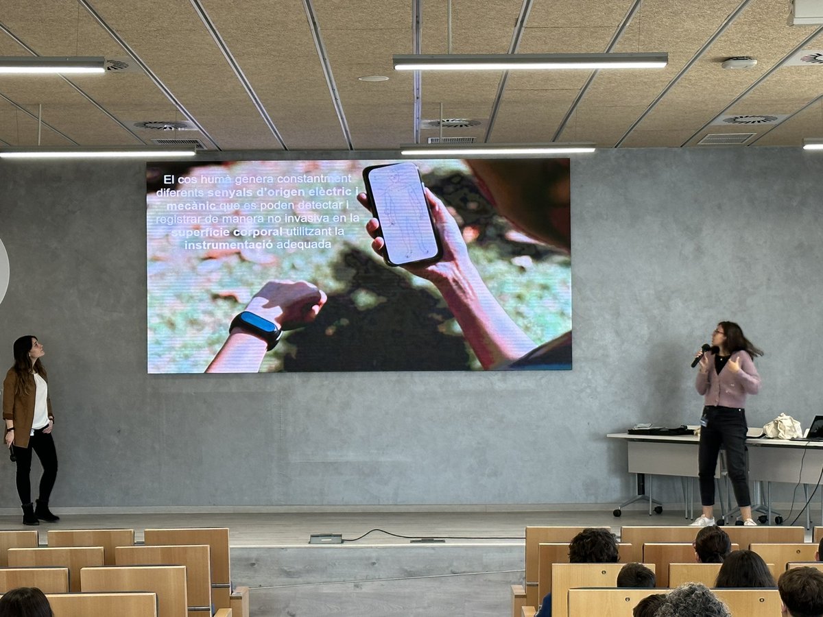 nadal_ivan's tweet photo. Avui es fa el tancament del 2n trim del #ProgramaRCS en col·laboració amb l’@IBECBarcelona. S’ha treballat la qualitat de la son amb Sleep Pos. 13 projectes de l’@ICarlesVallbona s’han presentat, juntament amb els centres @INS_Pla_Marcell @INSACumella @INSDperramon @neusheras https://t.co/gWokKlB8zj