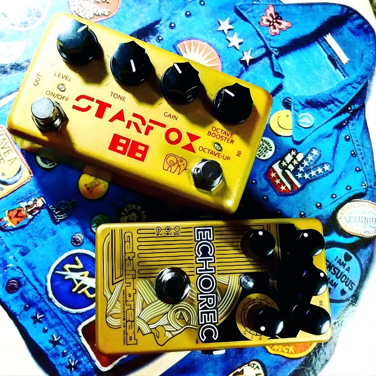 EfectosCluster's tweet photo. Star Fox-88.
Golden Age Fuzz.
@efectoscluster #efectoscluster #starfox88 #fuzzfx #goldenage #pedalboardoftheday #pedalhaven #pedales #pedalfx #pedaloftheday #guitarpedalsdaily #guitarfx #guitarhero #guitareffectspedal #argentinaa https://t.co/H98M2DcY1W