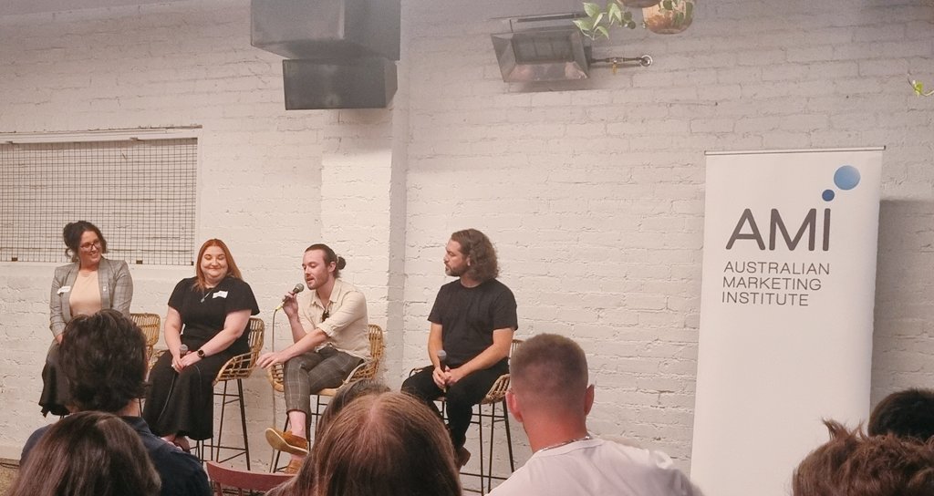 bbolt_'s tweet image. Interesting #AI conversations @ #GrillTheMarketer tonight. How do you feel AI will impact marketing on the whole?

@claysmithsocial @carmalevene