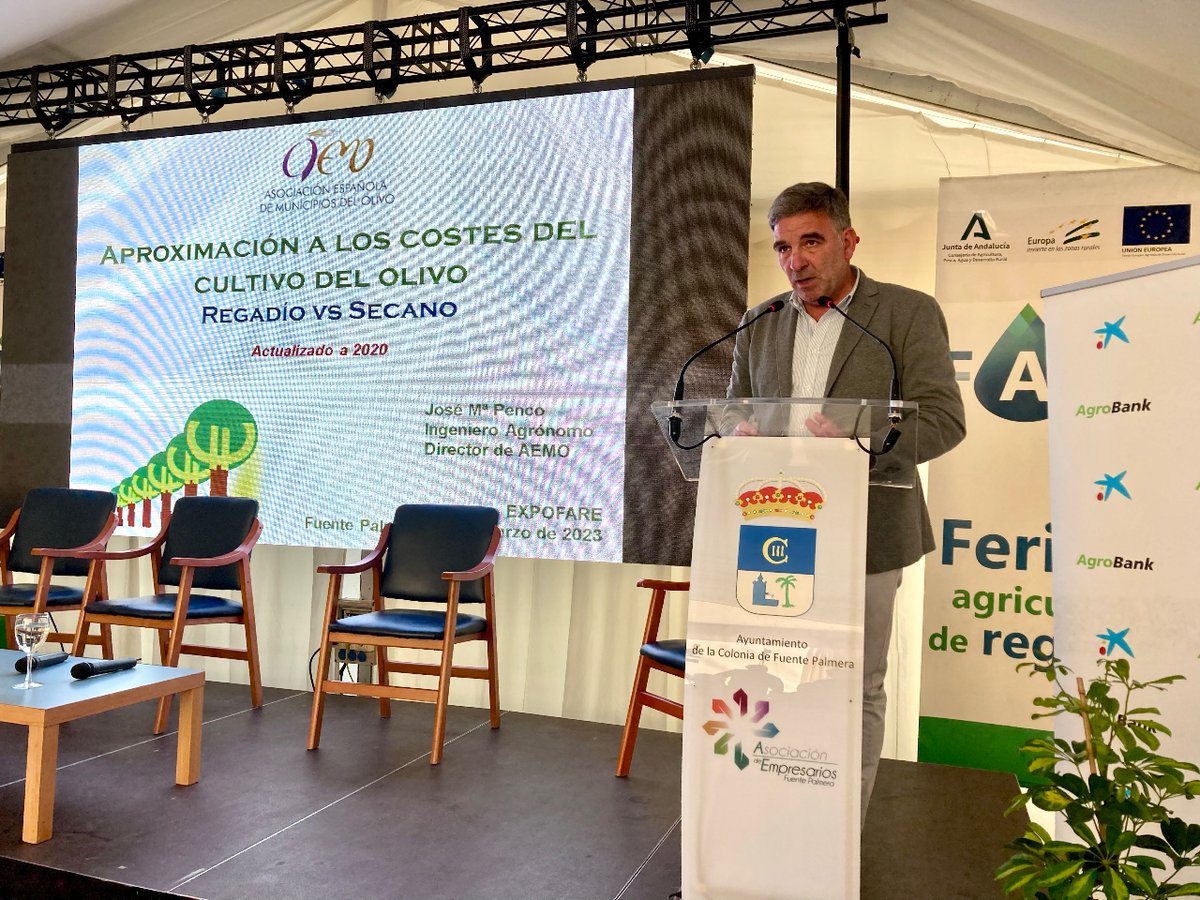 expofare's tweet photo. 📢💧Sigue la segunda ponencia sobre “Prácticas sostenibles en el #olivar de #regadío” en #ExpoFare23 con la intervención de 👤 José María Penco, director de @AEMO_Olivo.

🔴 Síguenos en streaming: https://t.co/pLDin2di0S https://t.co/aRyCiHuw5C
