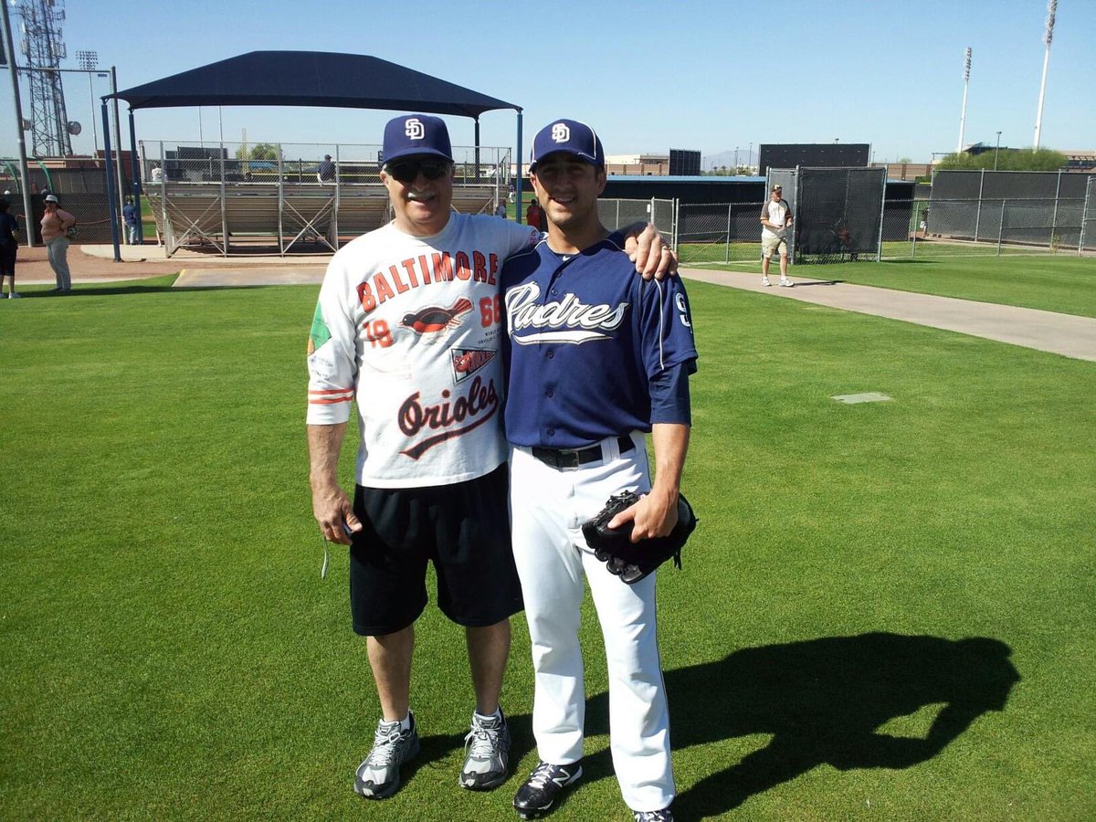 RachelMueck's tweet photo. Can’t believe it’s been eleven years…#SpringTraining #march2012 https://t.co/9lyStB8zow