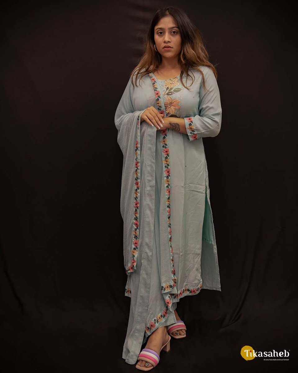 tikasaheb's tweet image. Experience the magic of traditional craftsmanship and beauty with our collection and feel like a queen with our intricately embroidered kurta, flowy dupatta, and elegant palazzo. 

Shop now and embrace your inner royalty! 

#ethnicwear #kurtisets #shopnow #indianwear #tikasaheb