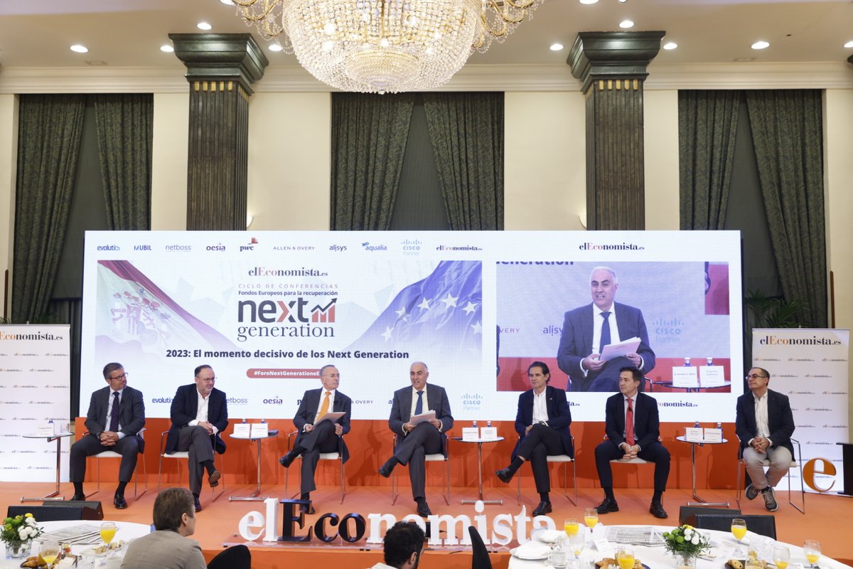 elEconomistaes's tweet photo. 🔶Comienza la 3ª mesa de debate: "Transformación digital"
🗨️Modera @AmadorAyora, director de #elEconomista
https://t.co/s2PXMv9TSX
#NextGenerationeE https://t.co/vXJnzShOYp