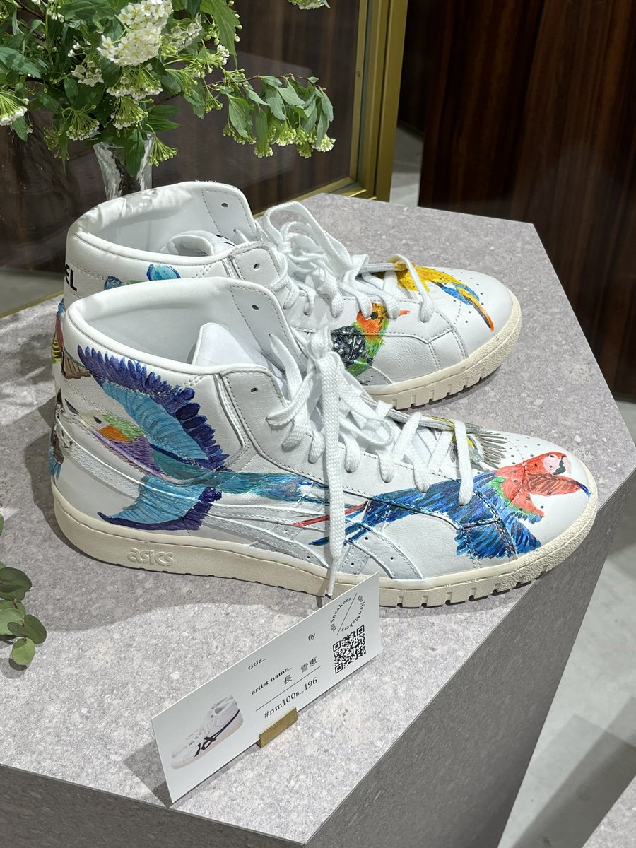 osayukie11's tweet photo. 参加している@newmakelaboの
『100Sneakers 100NewMakers 2023』展示中です。
廃棄されるスニーカーをアップサイクルしています。
東急プラザ渋谷で3/28までです。
よろしくお願いします。

3月22日(水)～3月28日(火)
東急プラザ渋谷　3F 111

#nm100s
#nm100s_136
#newmakelabo
#nm100s_196 https://t.co/xLWJnZQvie