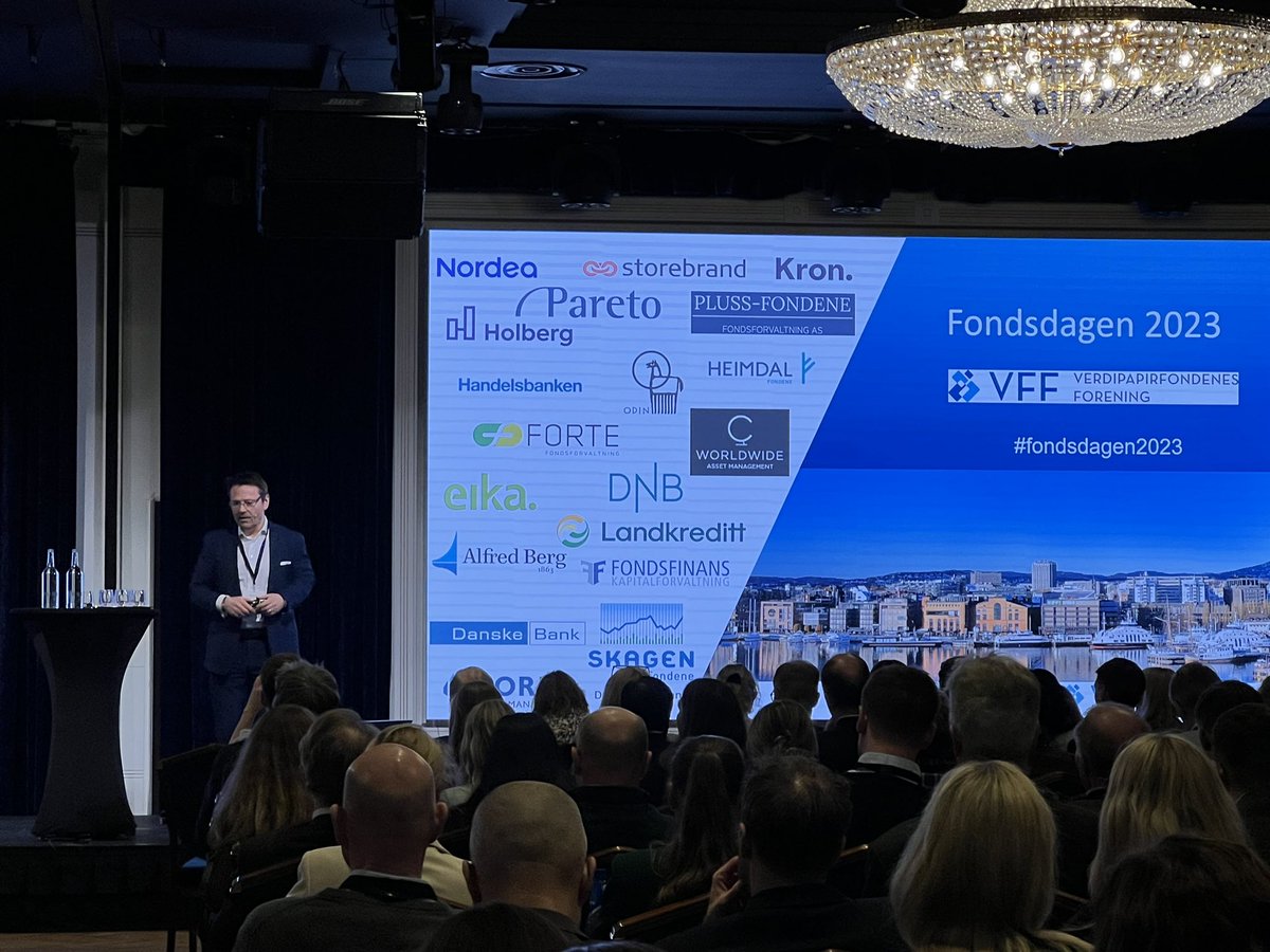Antall nordmenn som sparer i #fond øker fortsatt,- nesten halvparten av alle eier fond nå, deler styreleder i #VFF <a href="/aktueltomfond/">VFF</a> og leder for <a href="/eikagruppen/">Eika</a> Kapitalforvaltning Bjørn Slåtto på #fondsdagen