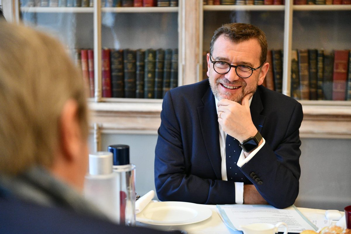 OlivierKlein93's tweet photo. Ce matin, j’ai reçu Alain Taravella, président fondateur d’@altarea_groupe.

Développer, construire, produire des logements pour permettre aux Français de se loger.

Conscients et mobilisés pour répondre aux difficultés actuelles du logement neuf. https://t.co/DVjJ694CjU