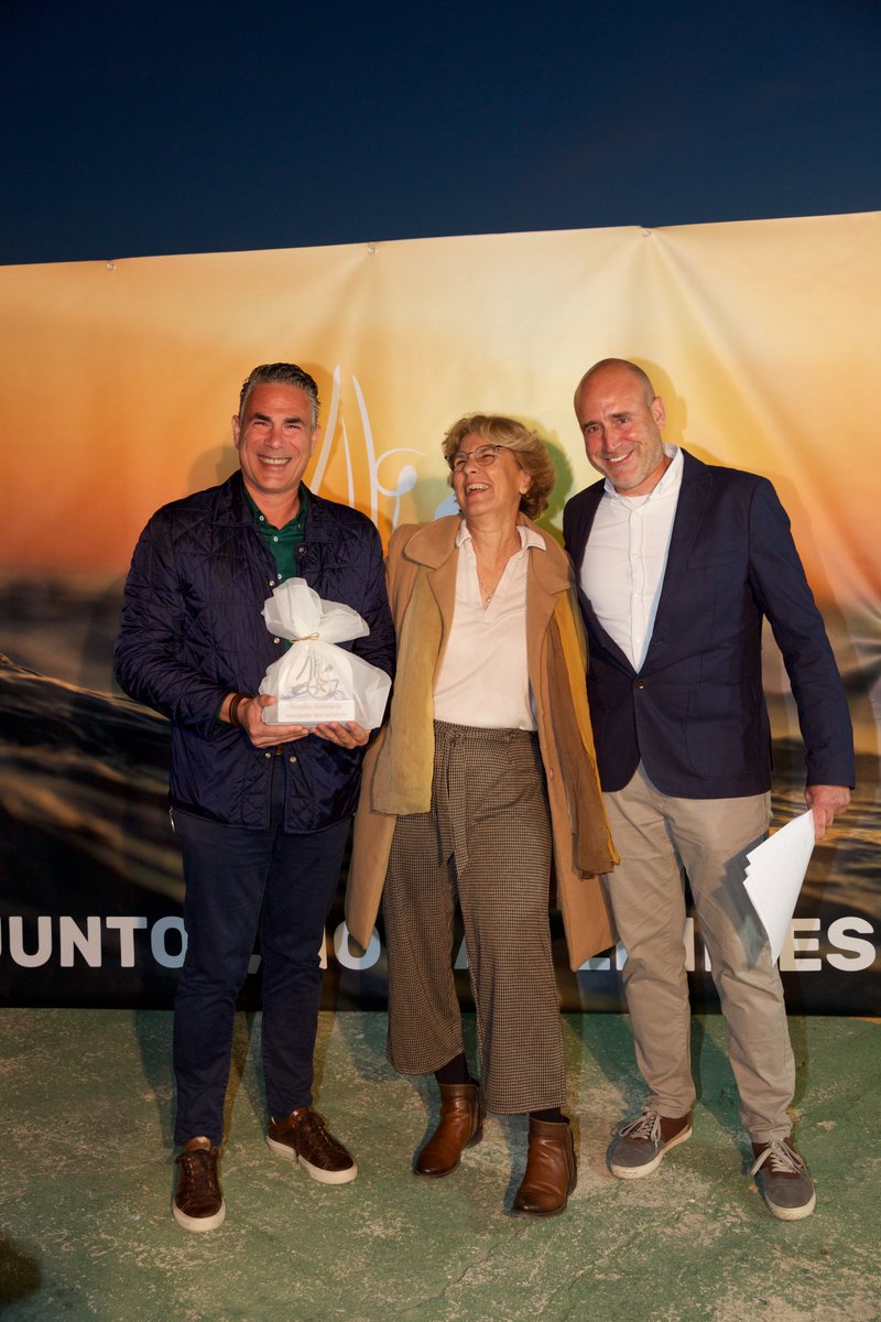 ramonalonsocc's tweet photo. Para @CocaColaEP_es es un honor recibir el reconocimiento de la Asociación Mar Solidaria, por nuestro apoyo a esta fantástica actividad. Enhorabuena #MarSolidaria, seguiremos con nuestros voluntarios y mas.
#Cocemfe #Upapsa #CNCostaBlanca #Inclusion #Voluntariado #Avanzamos https://t.co/J0JRviUp1f