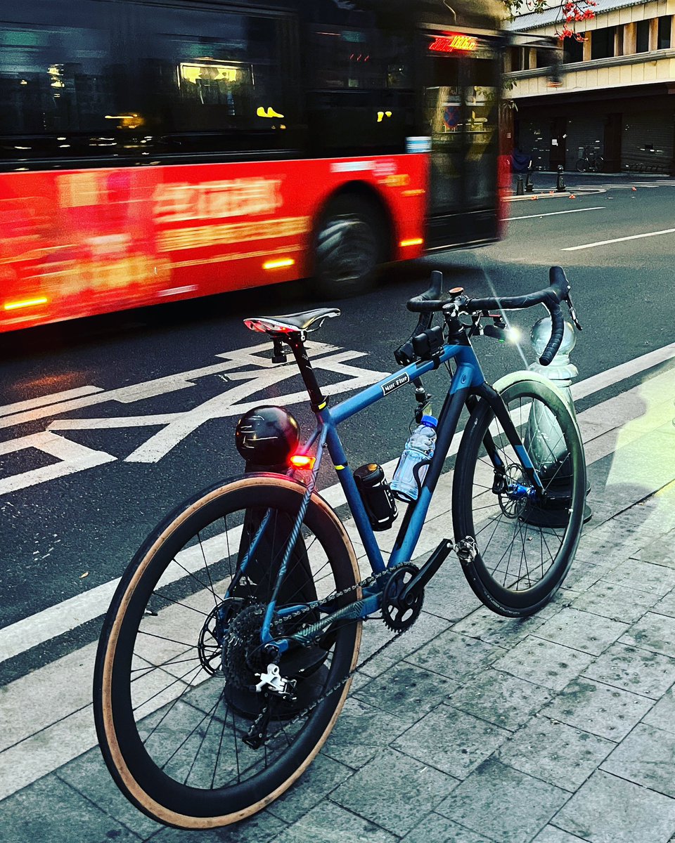 senlin305's tweet photo. 早鸟骑

#gravelbike
#gravelbikeworld 
#roadbike
#gravel 
#gravelroad
#Gopro
#cycling 
#cyclinglife 
#cyclingshots
#lovecycling
#ride
#bike 
#cycle
#MucBlue
#UtilityBelt
#bicycle
#砾石公路车
#瓜车
#移动电源
#脚踏车
#脚车
#单车
#自行车
#充电宝
#周末去哪玩
#户外运动
#粤海关 https://t.co/CgBSGWlbau