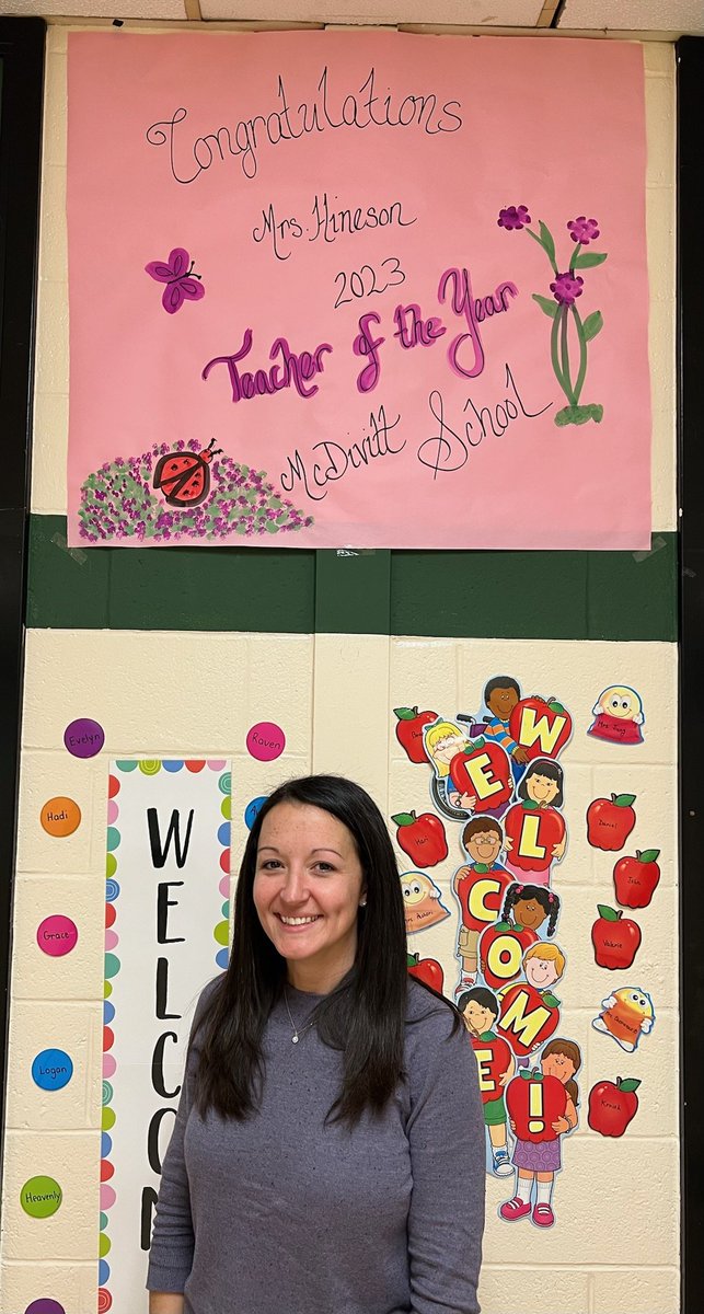 Congratulations to McDivitt's 2023 Teacher of the Year, Mrs. Hineson! A well deserved honor for an outstanding teacher. @OBSupCittadino <a href="/OldBridgeTPS/">The Bridge</a>