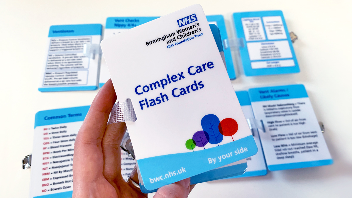 Getting plastic cards printed isn’t that complex, in fact it’s simple! These Complex Care Flash Cards were produced by the <a href="/BWC_CPADS/">Clinical Photography & Design Services - BWC</a> team for staff at <a href="/Bham_Childrens/">Bham Children's Hosp 💙</a>. Collated together and placed on a lever clip with metal popper. Wipe clean and easy to carry around 😀 #CPADS