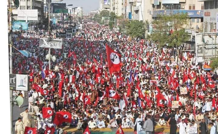 Zeeshan88999's tweet photo. 23 مارچ 1940ع واري قرارداد کي الوداع چوندي سنڌ جي آزادي جي چٽي واضع گُھر ڪيون ٿا.
"شھيد بشير خان قريشي"
#23thMarch
#Blackday
#FreedomMarch
#SindhWantsFreedom https://t.co/xosuODR5wx