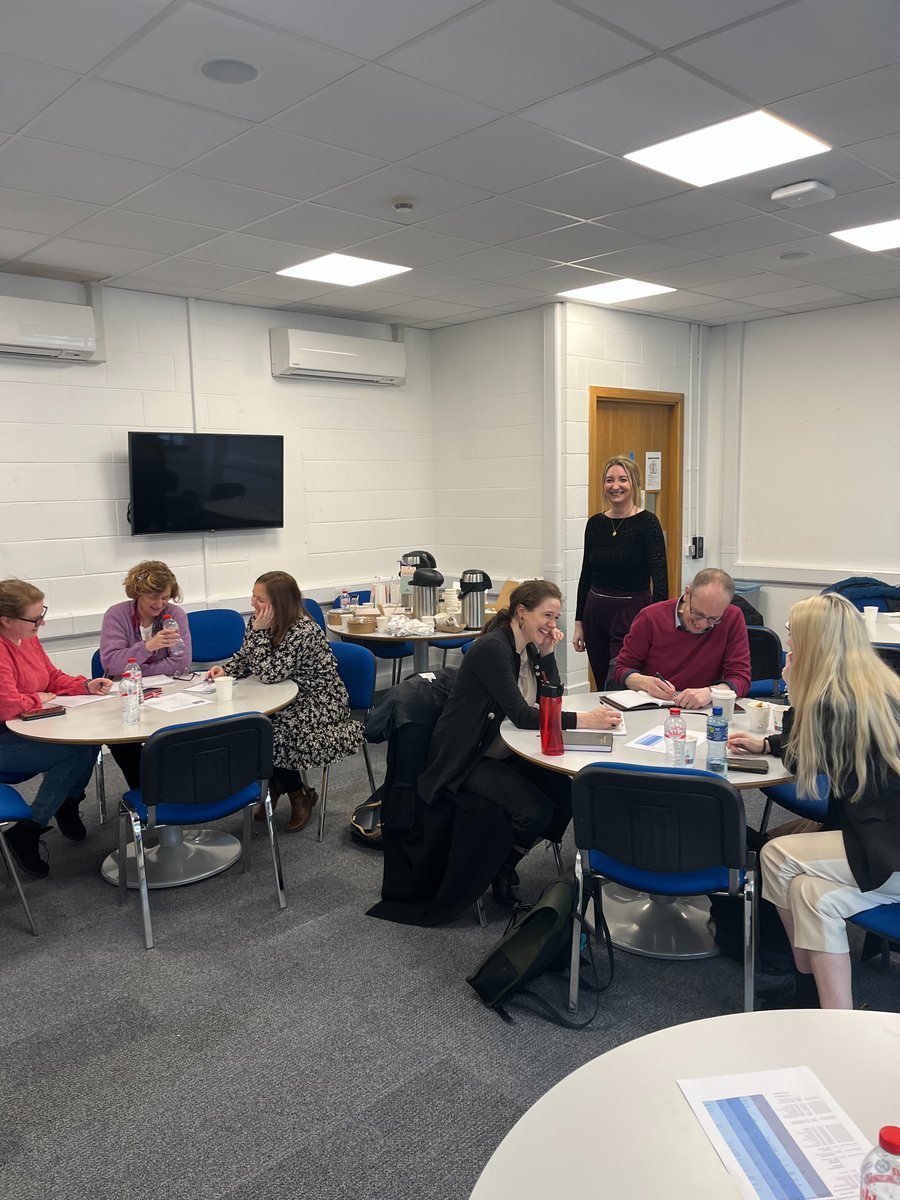 PEIN_Ire's tweet image. Media training in action - no pressure but you have 10 minutes to draft a press release! Thanks to our Comms Chair @JenniferHRos for demystifying media engagement for PEIN members #presstips