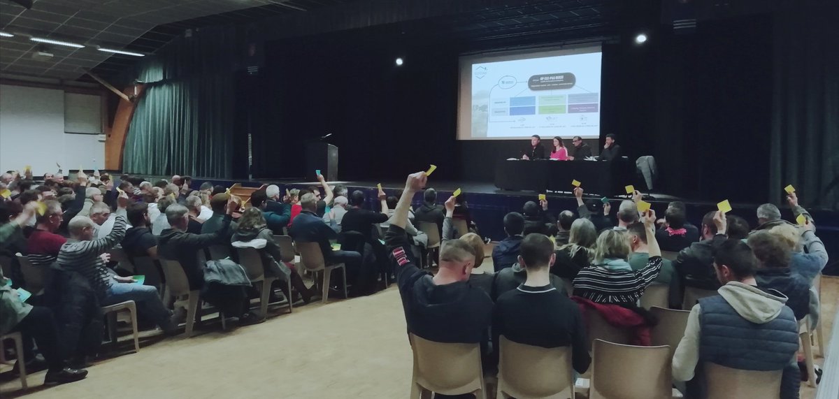 aopSunlait's tweet photo. 🔴 Du sud Gascogne au Grand Ouest, en passant par le nord Aquitaine, les #producteurs de lait membres des #OP de Sunlait se réunissent en Assemblées Générales pour travailler leur projet de mise en marchés.
#massification #filière #egalim #lait #prixdulait #ceuxquifontlelait https://t.co/ehrwZyXAIE