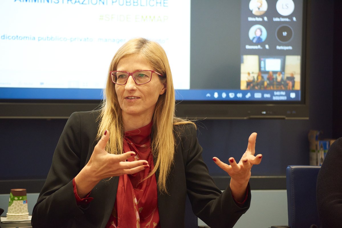 sdabocconi's tweet photo. #SDABocconiRoma ha ospitato "#SFIDE. Oltre la dicotomia pubblico-privato: manager a confronto" con Gaia Ghirardi di @GruppoCDP Nunzia Minerva, Direttore Coordinamento Metropolitano di Roma @INPS_it e Emanuela Trentin di Siram Veolia. Scopri #EMMAP: https://t.co/nBAcnOdQCn https://t.co/DztLDqThbf
