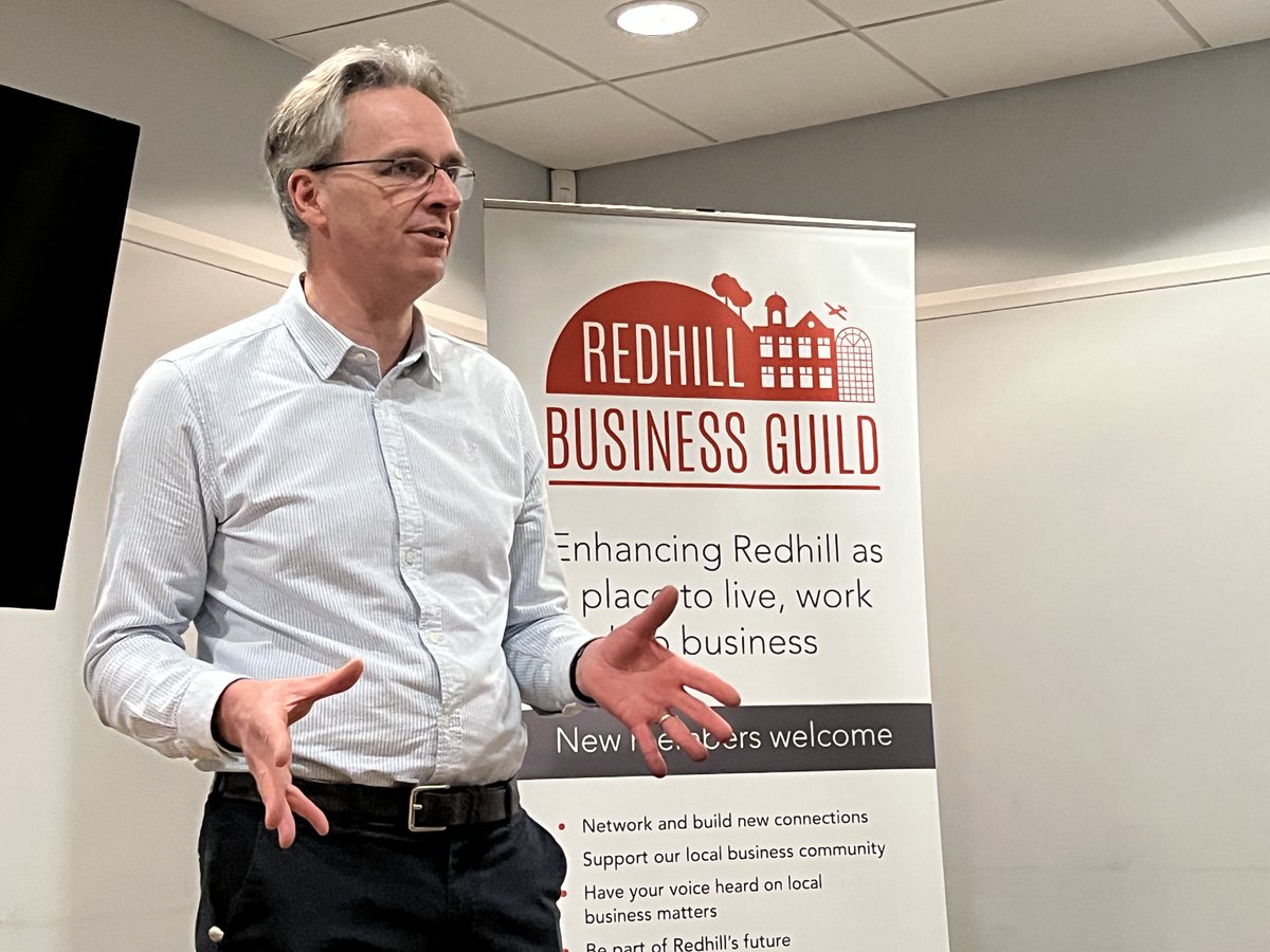 RedhillGuild's tweet image. Lots of networking and positive #Redhill news at last night's Guild meeting, kindly hosted by @HarlequinTheat. Thanks to @RBBCLeader &amp;amp; @Bi66sy  for the updates on Marketfield Way &amp;amp; the future development of the town.
#MarketfieldWay #RH1 #RedhiullBusinessGuild