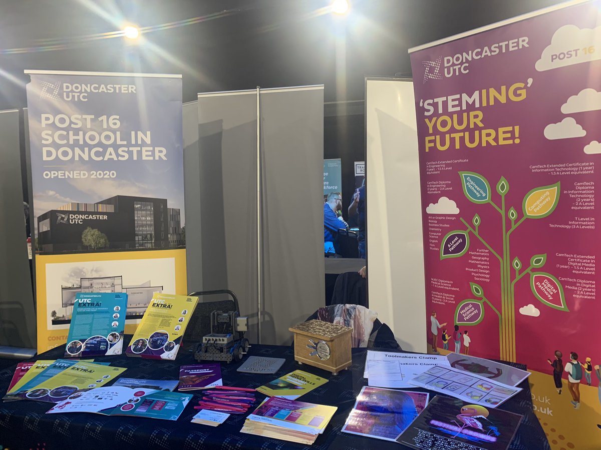 GlasbyLindsey's tweet image. @doncaster_utc set up and ready to collaborate at The South Yorkshire Skills Celebration Event. Business and education working together for the benefit of the region. #thinkutc #collaborate