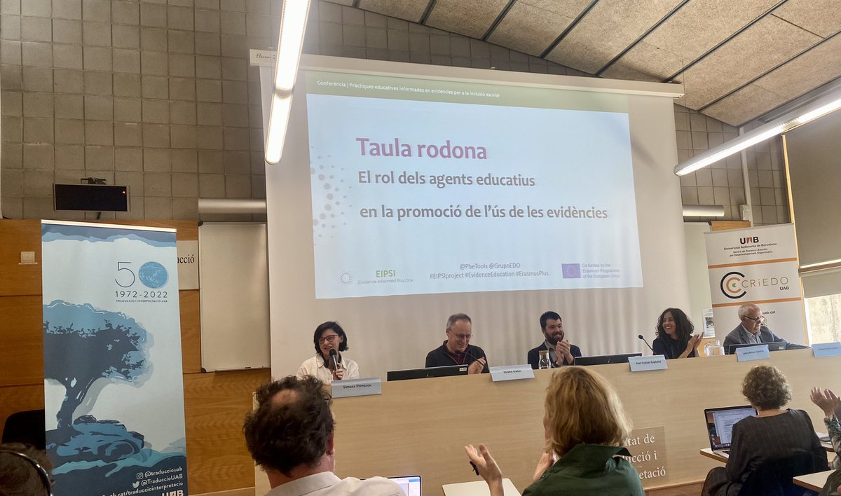 Xarxes i Serveis educatius (@seixarxes) on Twitter photo ⭕️Taula rodona
⚙️El rol dels agents educatius en la promoció de l’ús de les evidències
🎯 Obrir les dades a debats públics sense que resultin perjudicials per al sistema
<a href="/JoanCuevas/">Joan Cuevas 🎗</a>
🔍Investigació implica debat, confrontació, reflexió
#JoaquinGairín
<a href="/GrupoEDO/">CRiEDO - UAB</a> <a href="/PbeTools/">EIPSI</a>
#EIPSI ⭕️Taula rodona
⚙️El rol dels agents educatius en la promoció de l’ús de les evidències
🎯 Obrir les dades a debats públics sense que resultin perjudicials per al sistema
<a href="/JoanCuevas/">Joan Cuevas 🎗</a>
🔍Investigació implica debat, confrontació, reflexió
#JoaquinGairín
<a href="/GrupoEDO/">CRiEDO - UAB</a> <a href="/PbeTools/">EIPSI</a>
#EIPSI