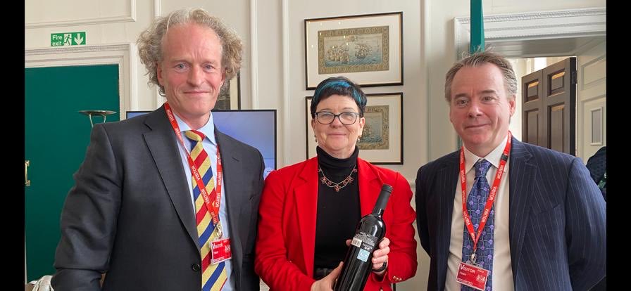 Oliver Oram (@onouksv) on Twitter photo UK Cabinet Office delivering a bottle of smart wine to <a href="/LNevilleRolfe/">Baroness Neville-Rolfe DBE CMG</a> with <a href="/richcochrane/">Richard Cochrane</a> and demonstrating a smarter more efficient UK Border UK Cabinet Office delivering a bottle of smart wine to <a href="/LNevilleRolfe/">Baroness Neville-Rolfe DBE CMG</a> with <a href="/richcochrane/">Richard Cochrane</a> and demonstrating a smarter more efficient UK Border