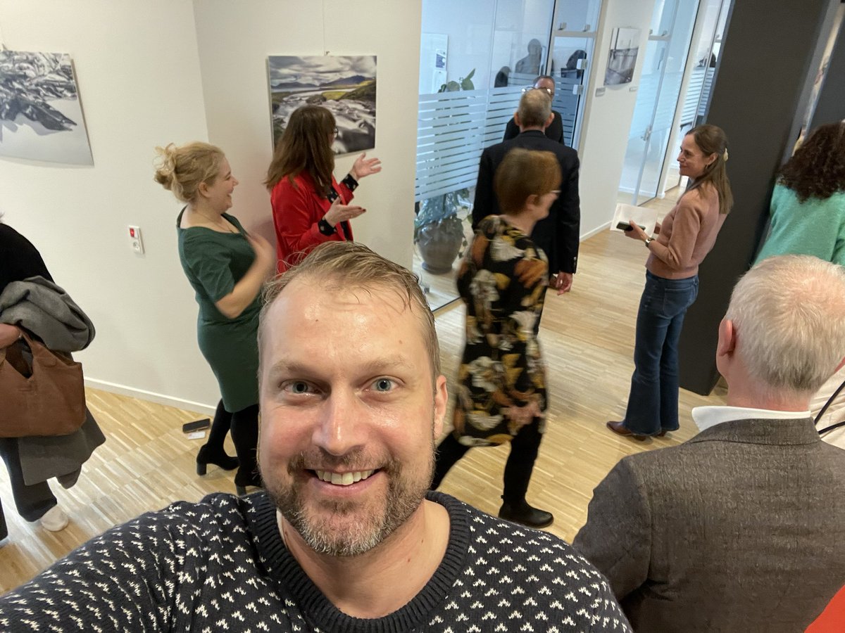 Store nyheder!🍾<a href="/bibliotekarerne/">Forbundet Kultur og Information</a> &amp; <a href="/DMfagforening/">DM - fagforening</a> har sagt ja til at fusionere! Nu skaber vi et nyt stærkt fællesskab for de to forbunds medlemmer fra kultur- og informationsbrancherne! I DM Kultur/Medier har vi glædet os utroligt til idag - og til vores fælles fremtid! #dkfaglig