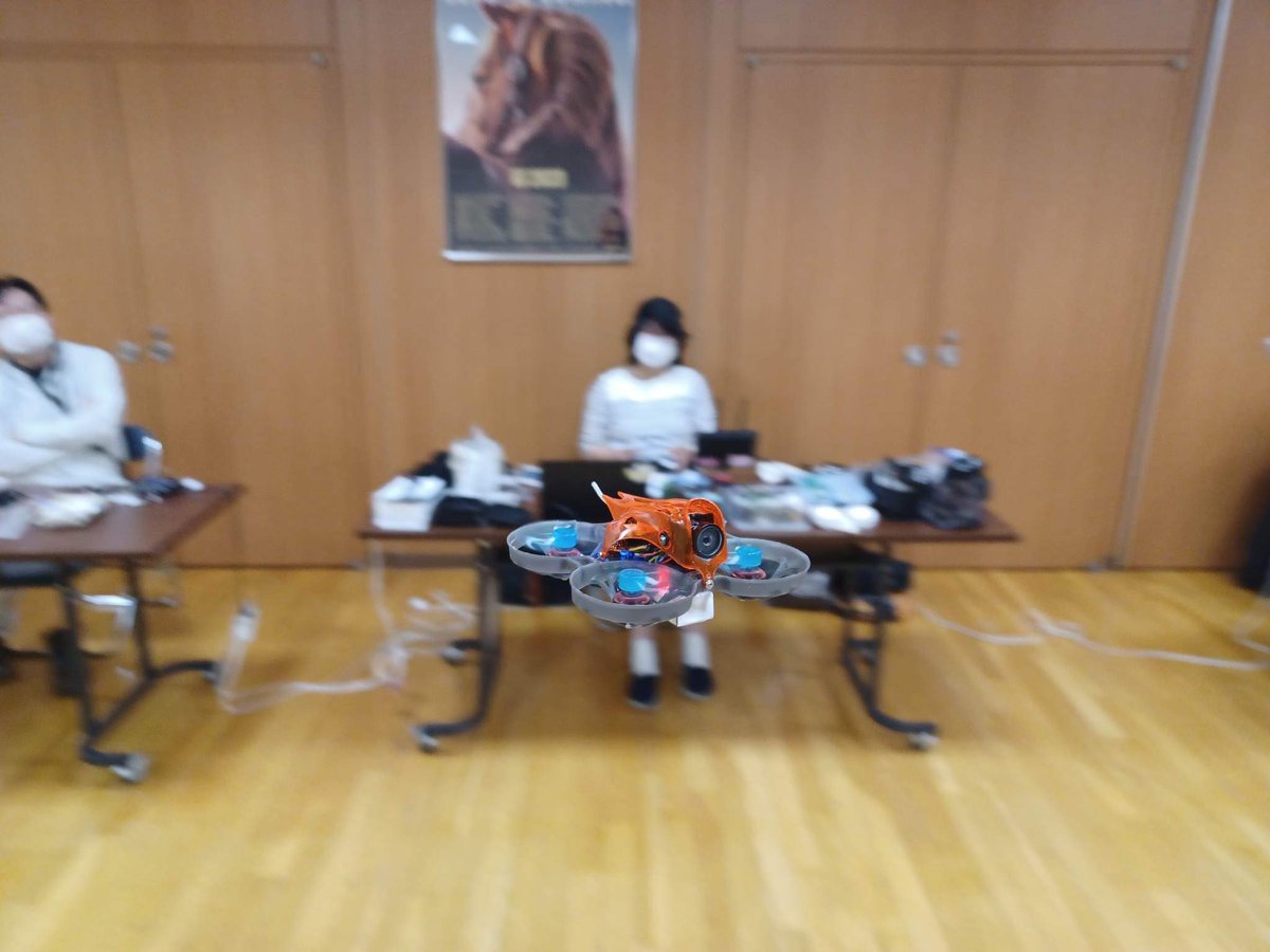 55minamin55's tweet image. 【飛行中マイ・ドローンを撮ってもらいました❣️】
カッコいい‼️
ホバリング練習のモチベーションになります⁉️

#保谷ドローンズ 
#microdrones
#tinywhoop