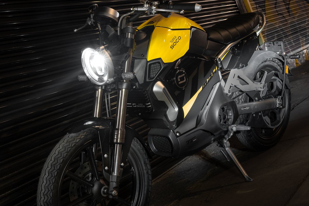 vmotosocouk's tweet image. The Super Soco TC Max blends the perfect mix of sleek style and modern performance: supersoco.co.uk/bike/tc-max/ #Vmoto #SuperSoco #TCMax #ElectricMotorcycles