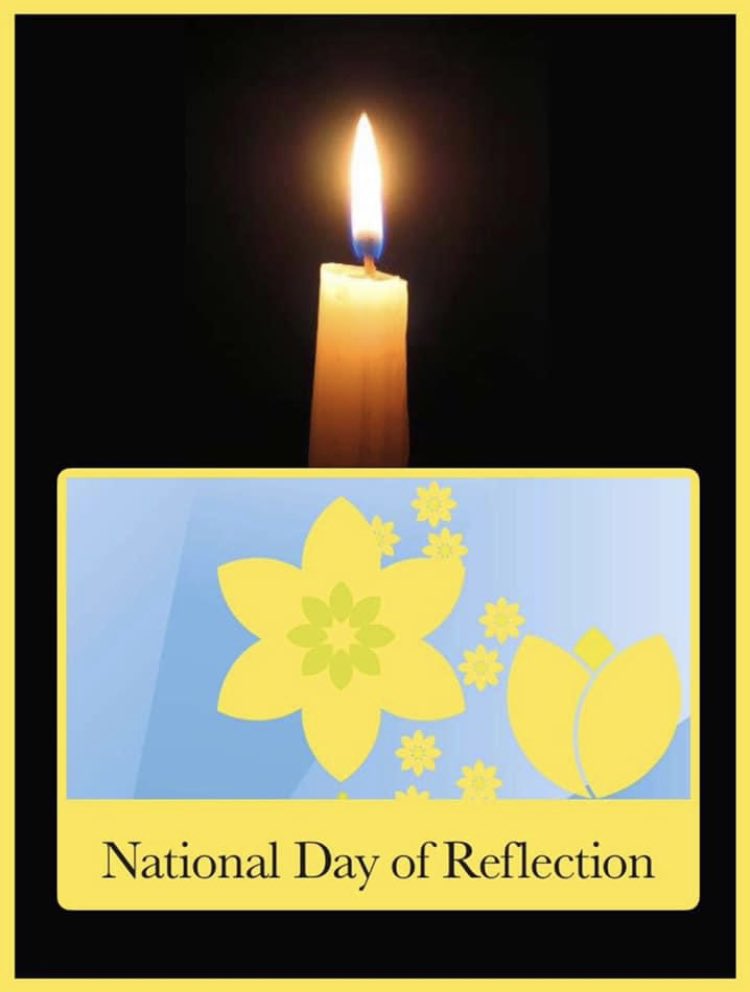 “This is the time to be slow,
Lie low to the wall
Until the bitter weather passes...”

John O'Donohue

#DayOfReflection #ShineALight <a href="/mariecurieuk/">Marie Curie</a> <a href="/MarieCurieNI/">Marie Curie NI</a>