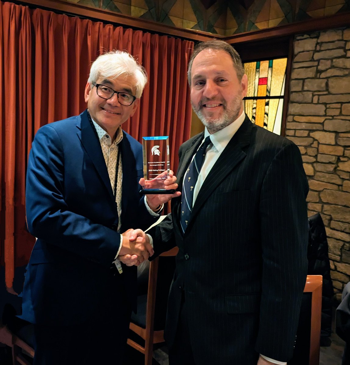 JasonSchwalbMD's tweet image. Thanks to @TeckSoo1 for a great day as Visiting Professor at @MsuNeurosurgery. Had a great time with the residents and kibitzing about our common roots at @UofTNeuroSurge (note the tie) @taufikvaliant @JamesRutka @MichaelFehlings