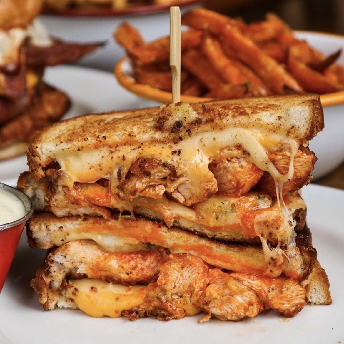 Bread Meats Bread tweet media