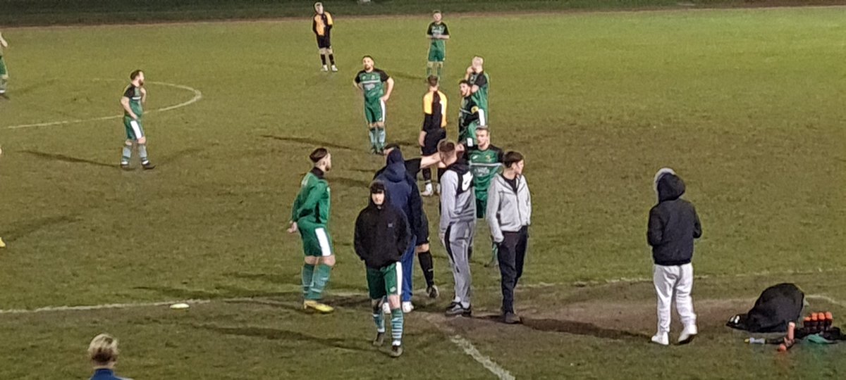 AnglianCom's tweet photo. Thank you to last night's @NorfolkCountyFA @NCFARefereeing match official @cguy19 for making football happen. @The_Bloaters Res vs @UnitedHorsford
#NoRefNoGame #Respect #RespectTheRef #RespectMatchOfficials #nonleague #nonleaguefootball #NorfolkFootball #Norfolk https://t.co/rflPGC0iDS