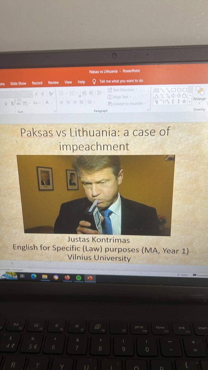 justautas's tweet photo. Nežinau kaip, bet ką tik skalbenkėje radau 2021-ųjų vasarą per grojimą pamestą ir jau palaidotą USBą.

Vis dar veikia, o contentas margas:

- 20GB prarastos muzikos 
- Pakso apkaltos prezentacija seminarui
- Pakistanietiškų karbonadų receptas https://t.co/H19Zo3rgrY