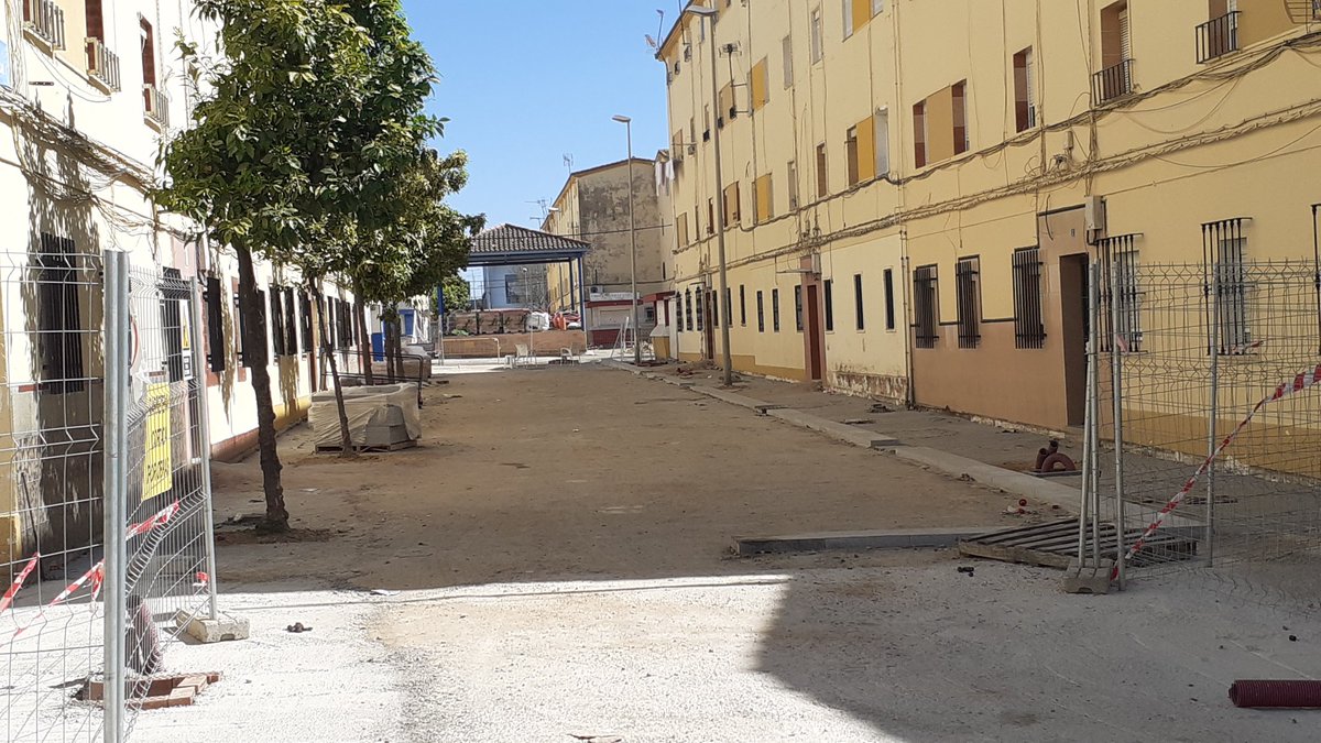 HuelvaUrbana's tweet photo. Edusi Rías: Pérez Cubillas. https://t.co/F9450DJje4