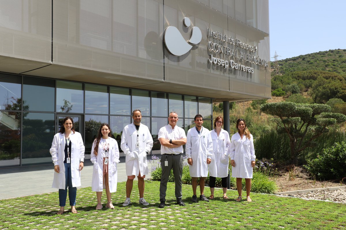 #MeetourLabs #BloodCancer

Lymphoma translational <a href="/gaelroueBCN/">Gaël Roué</a> 

For more info:
👉carrerasresearch.org/en/lymphoma-tr…

Are you interested in joining them? 

Do not miss the chance to apply for #CarrerasLeaders program and pursue a 3-year #postdoc.
