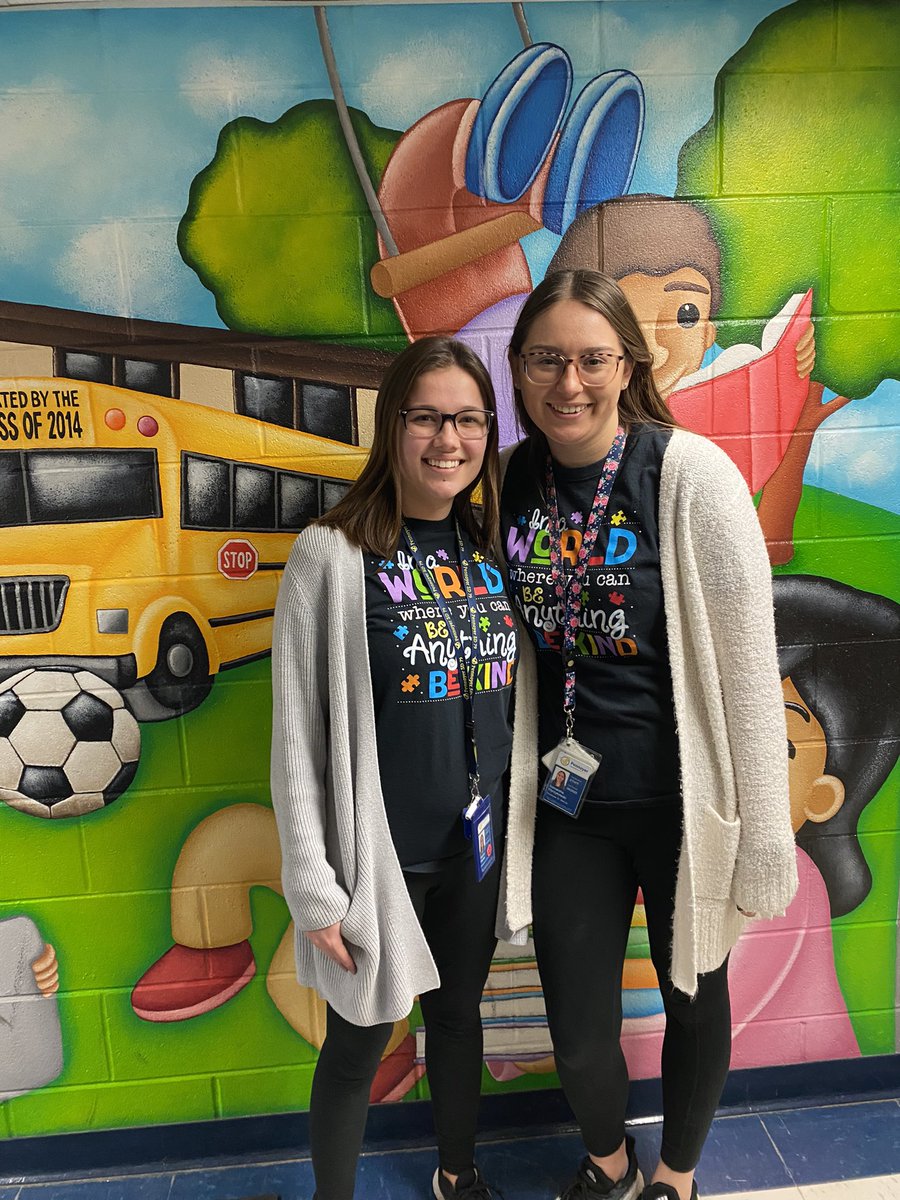 MsPalicka's tweet image. #twinday 👯‍♀️