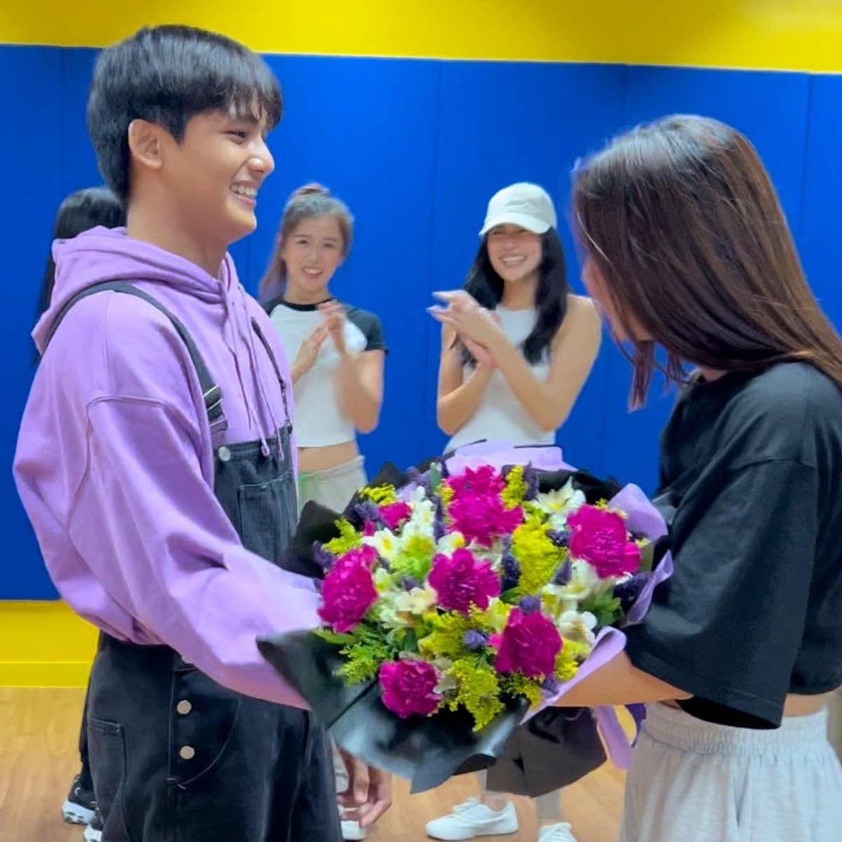 Team_Dustine's tweet photo. It's a YES!

Lalo kaming na excite sa 1st ever Star Magical Prom ni Dustine dahil ang makakasama niya ay si Sheena. 🤍

 Thank you for saying yes to Dey, @bini_sheena! ❤️🥳

Panoorin ang cutie Promposal dito: https://t.co/cM5pBZSklH

#DustineMayores | @dustinemayores9 https://t.co/JPb8tvBvB8