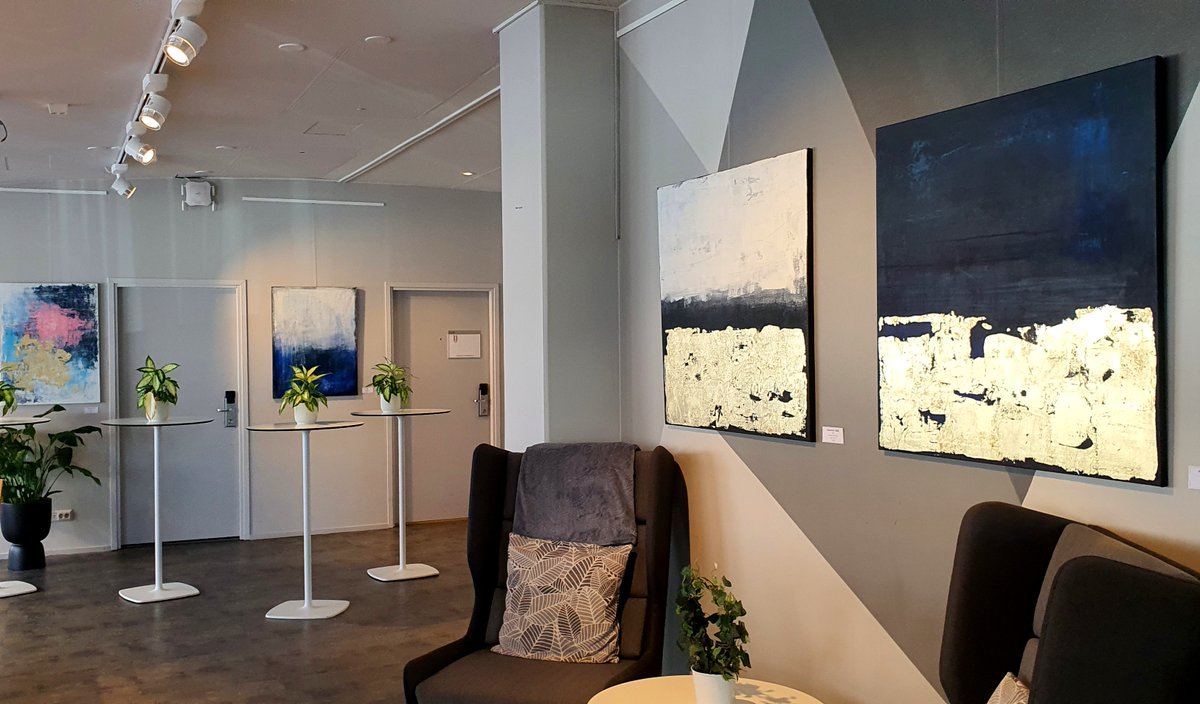 Galleria Vanaja avautui Vaakunaan! 🎨🖼 Hämeenlinnalaisen taiteilijan, Päivi Lartaman, luotsaama Galleria Vanaja on matalan kynnyksen omatoimigalleria Original Sokos Hotel Vaakuna Hämeenlinnassa. ❤️ Lue lisää: hameenmaa.fi/news/galleria-…